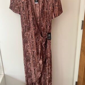 Express Black and Cream Puff Sleeve Wrap Midi Dress